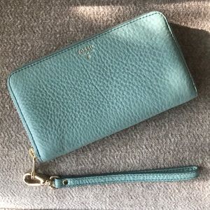 Fossil Sydney Clutch in Sea Glass Green Leather